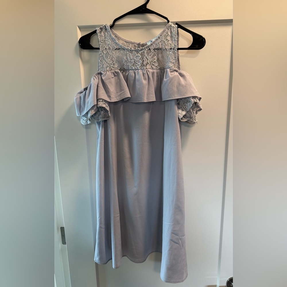 NWOT! She+Sky Elegant Lace Off-Shoulder Dress. Size S